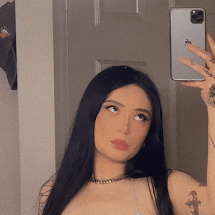 Model - Kiras Kunt cuckold