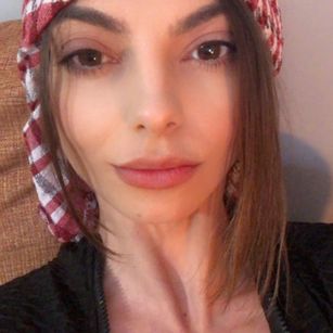 Model - Beatrice sexy