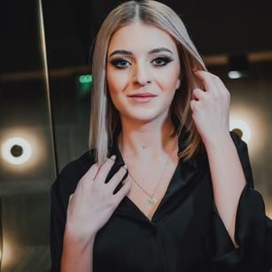 Model - AlicePirs young