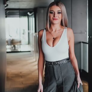 Model - AlicePirs teen