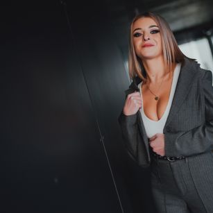 Model - AlicePirs teen