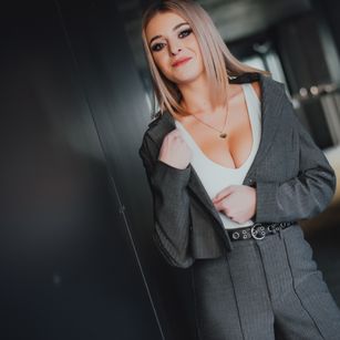 Model - AlicePirs natural