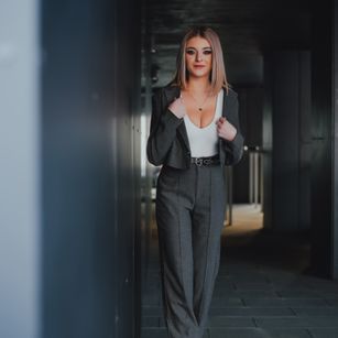 Model - AlicePirs natural