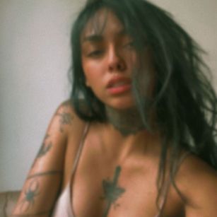 Model - Sophie squirt