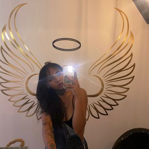 Model - Sophie squirt