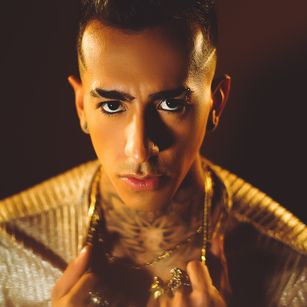 Model - Donovan latin