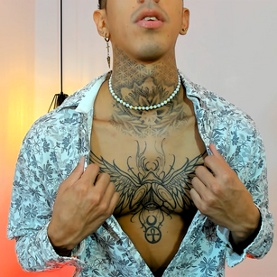 Model - Donovan latin