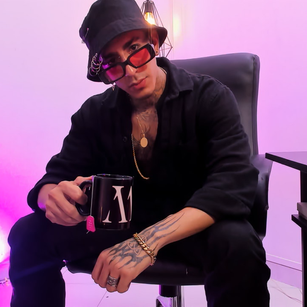 Model - Donovan bisexual