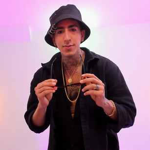 Model - Donovan latin