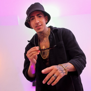 Model - Donovan bigcock