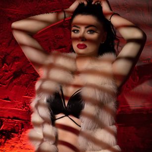 Model - NadiaReiner Femdome