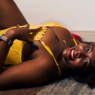 Model - Nikol squirt