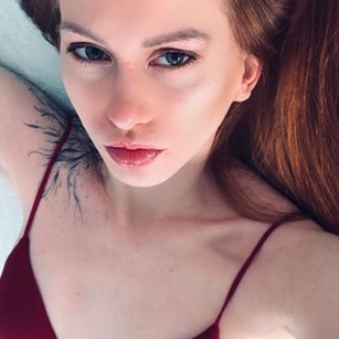 Model - Angel Foxy mistress