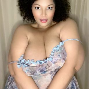 Model - Loren LaRue Chubby