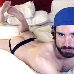 Model - Taryn Holz fetish