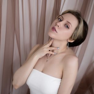 Model - Becky dirtytalk