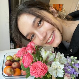 Model - Lou footfetish