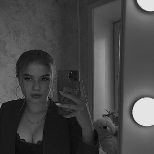 Model - Octavia_ young