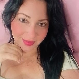 Model - Korinawilson Helllo