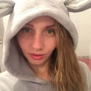 Model - Wilma natural