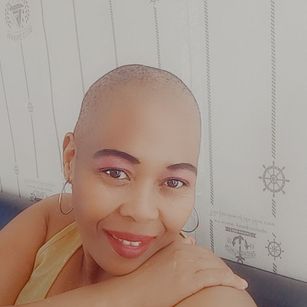 Model - Nokuzola Msuthwana smart