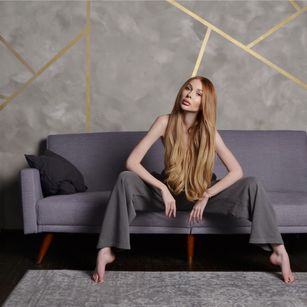 Model - Cara Delevingne blowjob