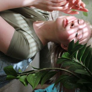 Model - Betty_Farmer young