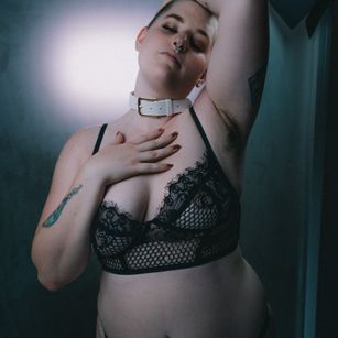 Model - Phoenix Bates Chubby