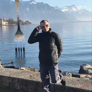 Model - SHARP2991 striptease