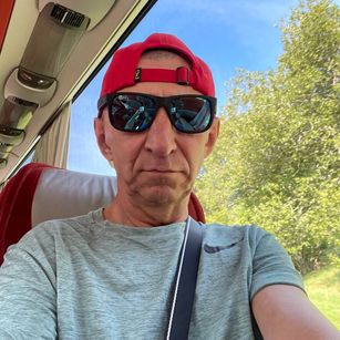 Model - SHARP2991 dirtytalk