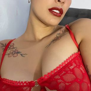 Model - isabellalisa tits