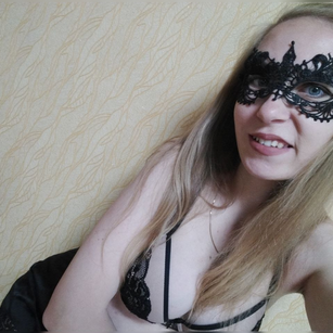 Model - SweetGirl25 Blonde