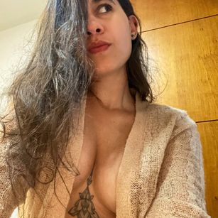 Model - Emily Miller roleplay