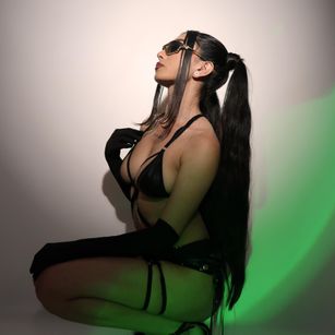 Model - Artmia Joy cum