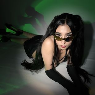 Model - Artmia Joy latina