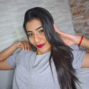 Model - SofiaSweety URUGUAYAN