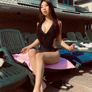 Model - Scarlet Ice teen