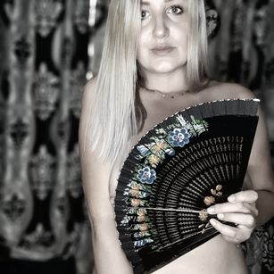 Model - MayaTrainor milf