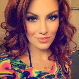 Model - Eden Luxx petite