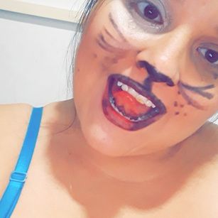 Model - Sophie Brown juguetes