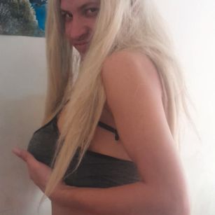 Model - Gloria25cm cum