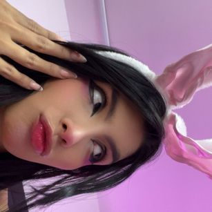 Model - DeuxGold bdsm