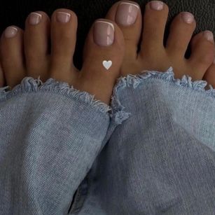 Model - IsaCharm domination