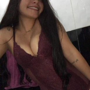 Model - chanell smith squirt