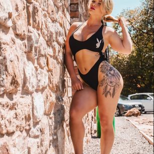 Model - GymBabeUK english