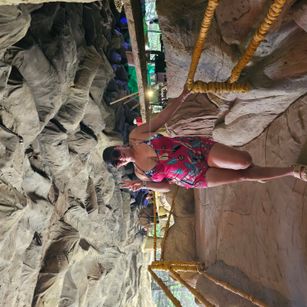 Model - Karin Wood anal