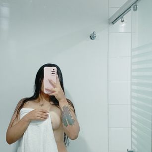 Model - Kenya Kone dirty