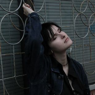 Model - AnnMedina tits