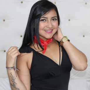 Model - Daisy_Stone anal