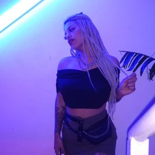 Model - Kendrita novia